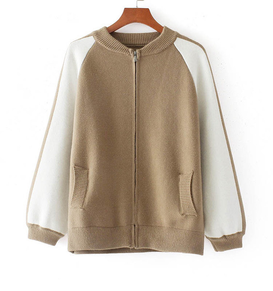 Γυναικεία ζακέτα  με κολάρο σε σχήμα O και λουλουδάτο κέντημα στην πλάτη