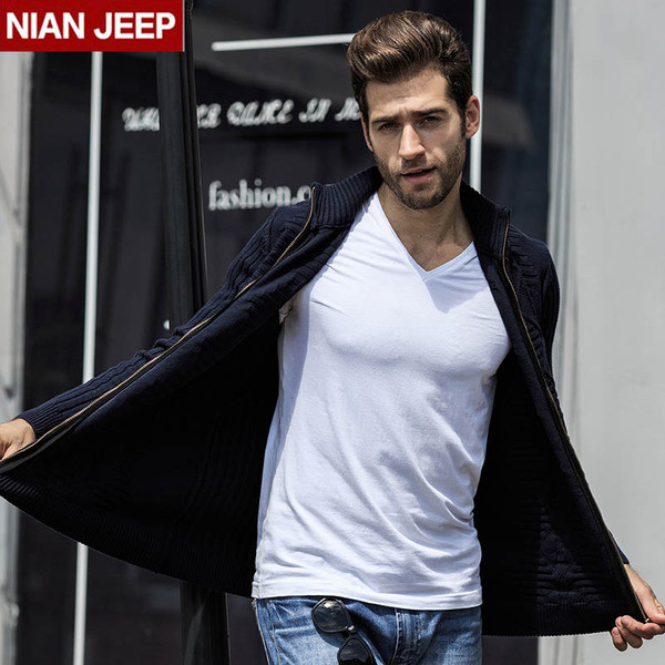 Πλεκτή ανδρική ζακέτα για το φθινόπωρο και για το χειμώνα 