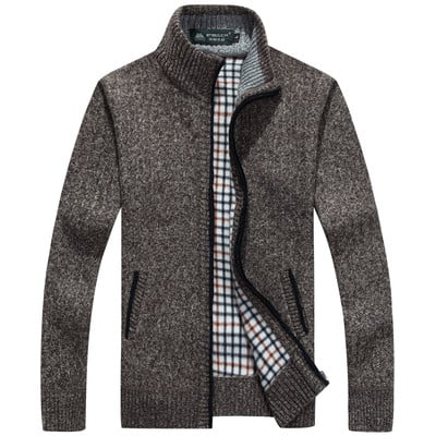 Спортно-елегантна мъжка жилетка в различни цветое