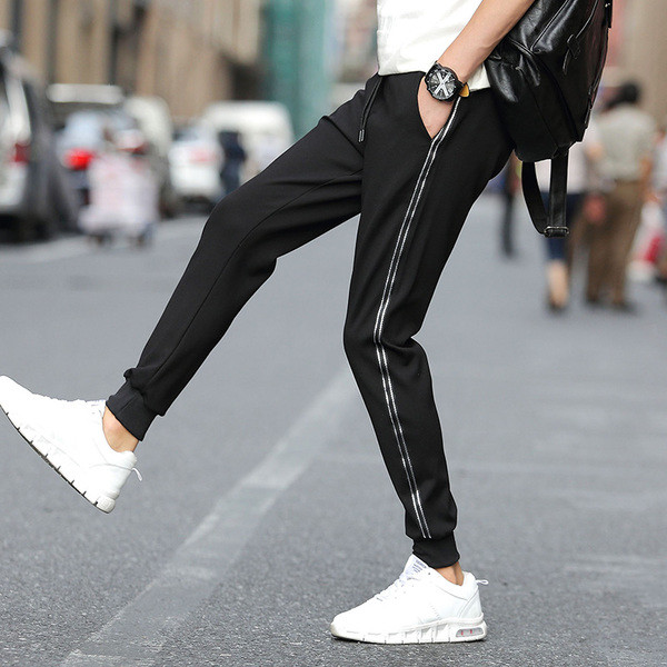 Спортен мъжки панталон в няколко цвята и модели