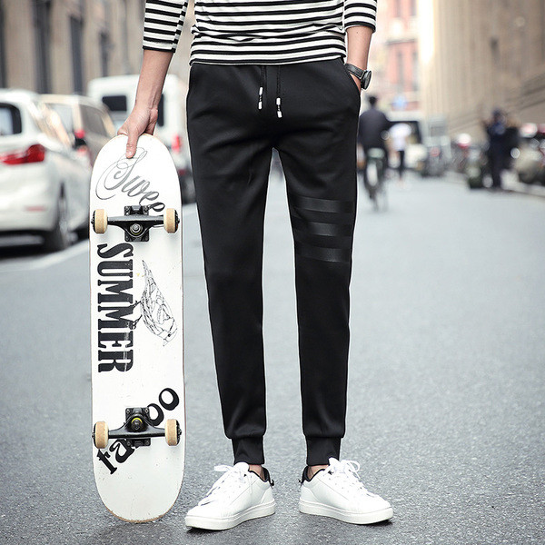 Спортен мъжки панталон в няколко цвята и модели