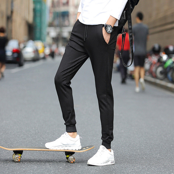 Спортен мъжки панталон в няколко цвята и модели