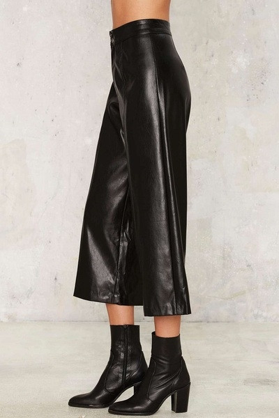 Κομψά γυναικεία παντελόνια στο στυλ του Τσάρλεστον - 7/8