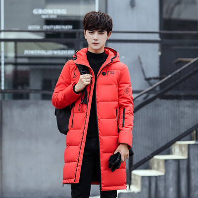 Μακρύ χειμωνιάτικο ανδρικό μπουφάν με έγχρωμη επιγραφή και με κουκούλα