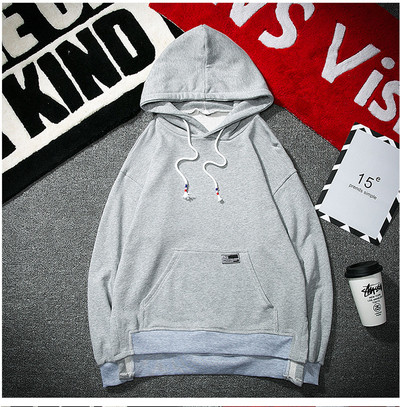 Καθημερινό ανδρικό φούτερ  με κουκούλα και τσέπη σε γκρι και μαύρο χρώμα