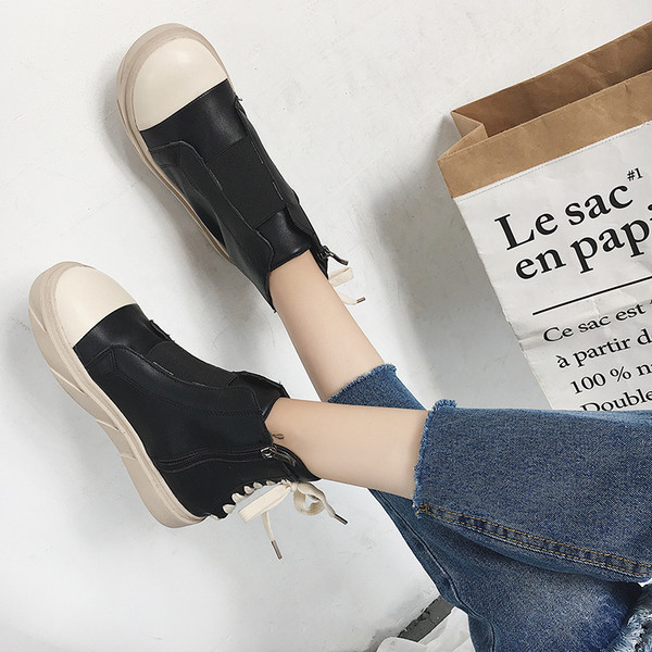 Спортни дамски боти с връзки в черен цвят