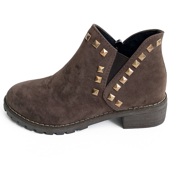 Κομψές γυναικείες μπότες με ελαφρό τακούνι σε τρία χρώματα