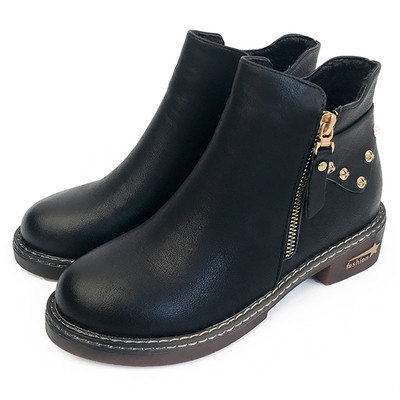 Стилни дамски боти с декорация нит и на лек ток