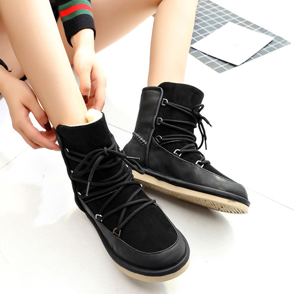 Ζεστές γυναικείες μπότες σε τρία χρώματα