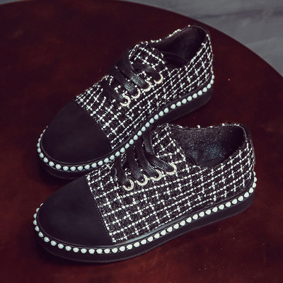 Καθημερινά αθλητικά γυναικεία πάνινα παπούτσια σε δύο σχέδια με χάντρες