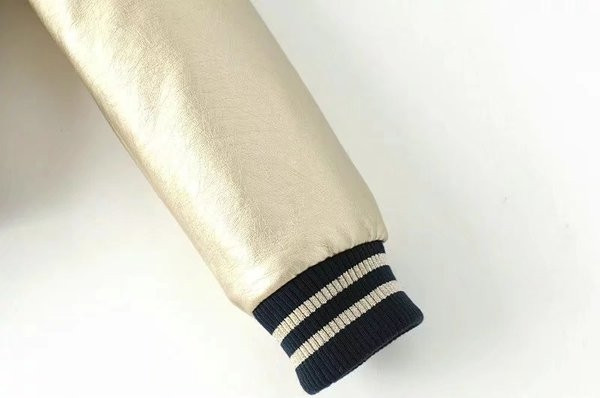 Αθλητικό κομψό γυναικείο μπουφάν από συνθετικό δέρμα