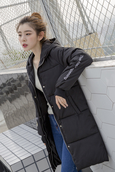 Μακρύ χειμωνιάτικο γυναικείο μπουφάν με κουκούλα σε διάφορα χρώματα