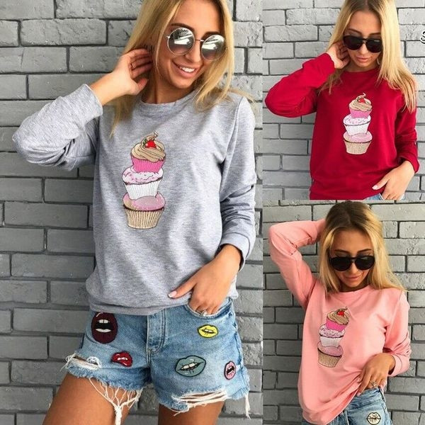 Φθινωπορινή γυναικεία μπλούζα με μια εικόνα σε τρία χρώματα