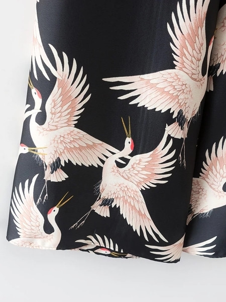 Πανέμορφα γυναικεία παντελόνια με ενδιαφέρουσα διακόσμηση