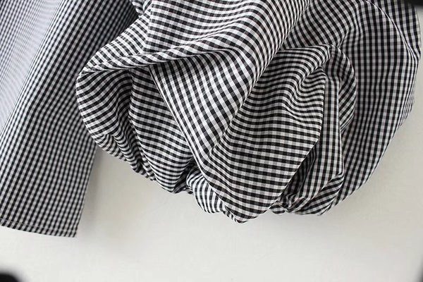 Καθημερινή κομψή γυναικεία μπλούζα με φαρδιά μανίκια και κεντήματα