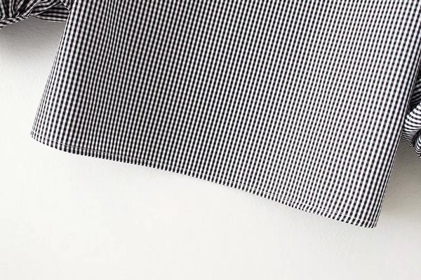 Καθημερινή κομψή γυναικεία μπλούζα με φαρδιά μανίκια και κεντήματα