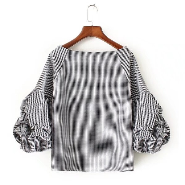 Καθημερινή κομψή γυναικεία μπλούζα με φαρδιά μανίκια και κεντήματα