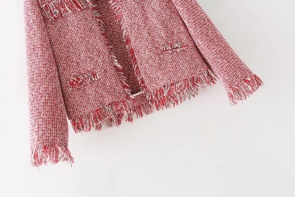 Καθημερινό γυναικείο μπουφάν για το φθινόπωρο σε κόκκινο χρώμα