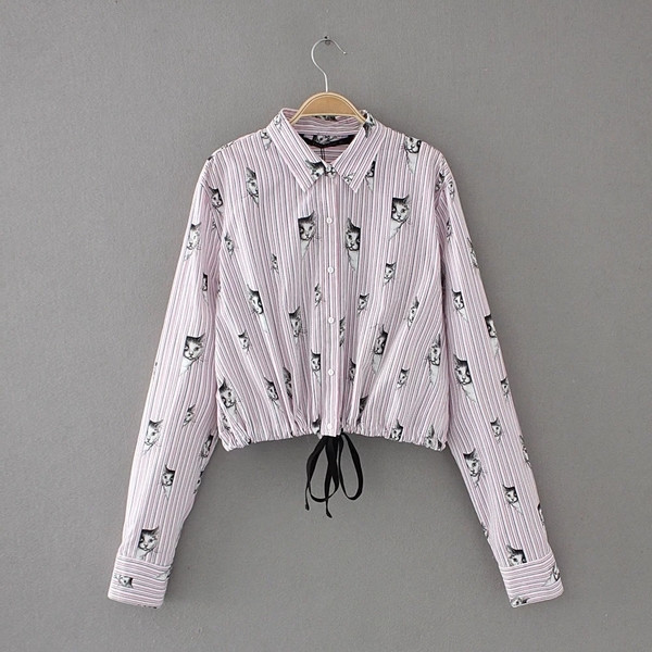 Κομψή γυναικεία μπλούζα με κορδόνια 