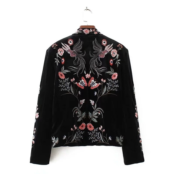 Αθλητικό κομψό κγυναικείο μπουφάν με floral κεντήματα