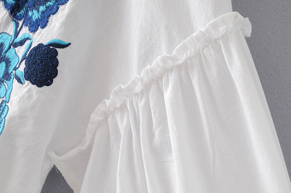 Κομψό γυναικείο πουκάμισο σε δύο χρώματα με floral κεντήματα