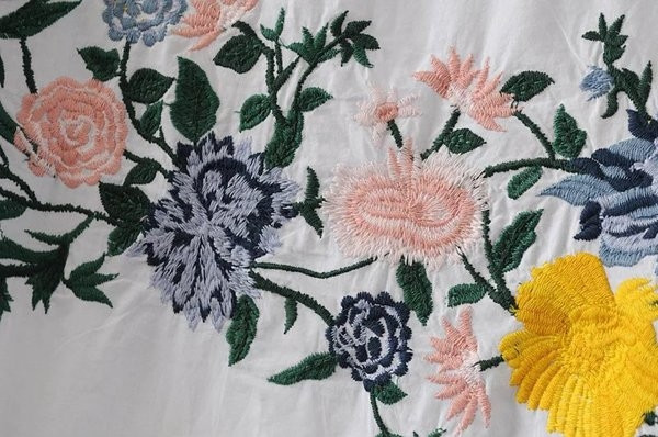 Αθλητικό κομψό γυναικείο πουκάμισο με ελαφρό στυλ