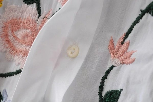 Αθλητικό κομψό γυναικείο πουκάμισο με ελαφρό στυλ