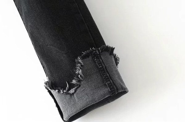 Μοντέρνα γυναικεία τζιν - σκισμένη, ψηλή μέση