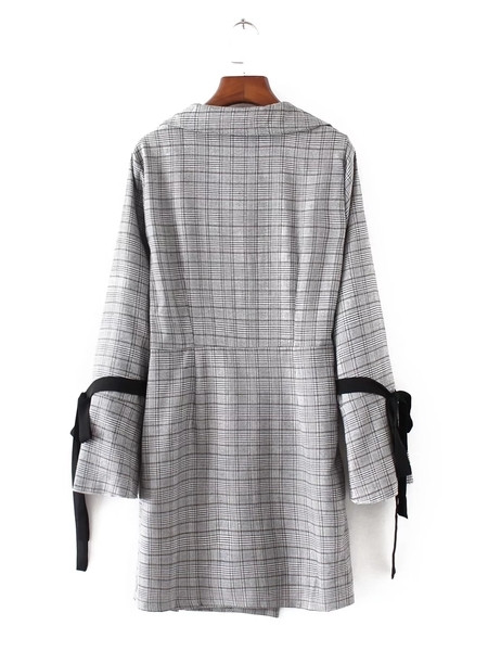 Κομψό γυναικείο παλτό με κορδέλα