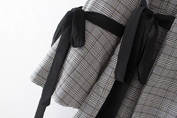 Κομψό γυναικείο παλτό με κορδέλα