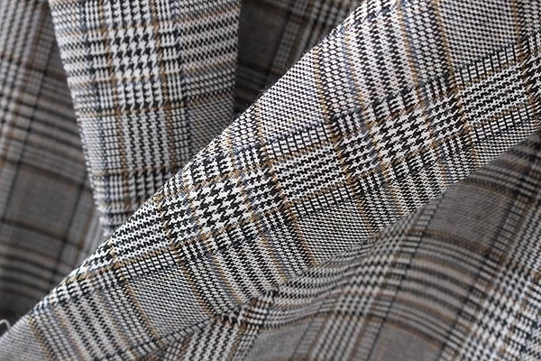 Κομψό γυναικείο παλτό με κορδέλα