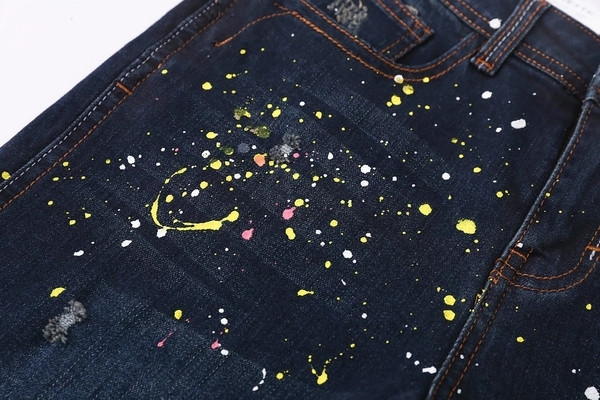 Casual γυναικεία τζιν σε σκούρο χρώμα - ραγισμένα