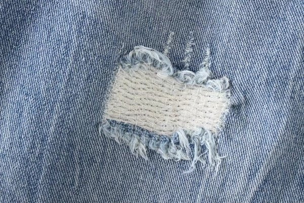 Κομψά γυναικεία τζιν - κομμένα, τύπου Boyfriend