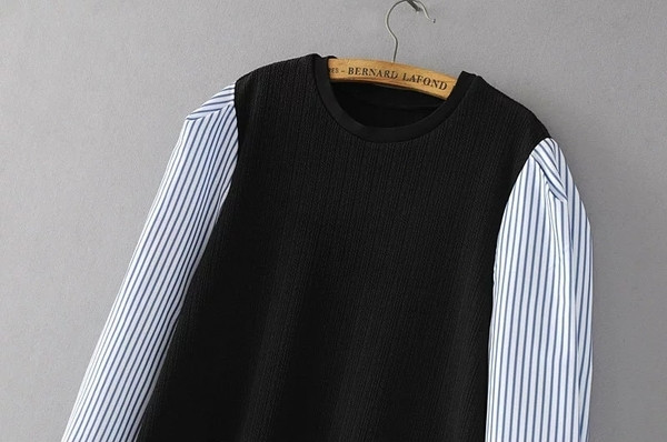 Αθλητική-κομψή γυναικεία μπλούζα με ριγέ μανίκια, κατάλληλη για την καθημερινή ζωή