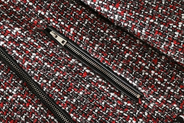 Μοντέρνο γυναικείο μπουφάν κατάλληλο για την καθημερινή ζωή