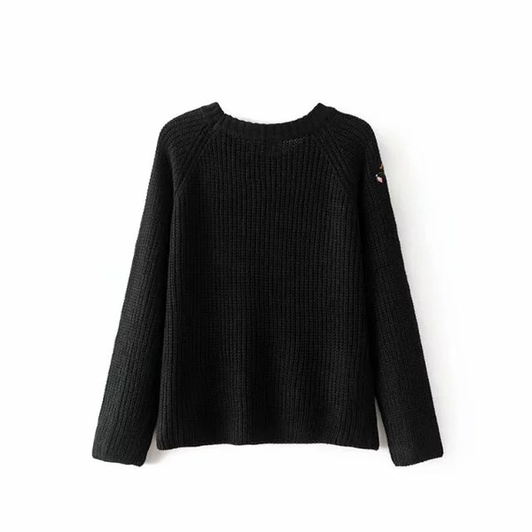 Красив плетен дамски пуловер в черен цвят с бродерия