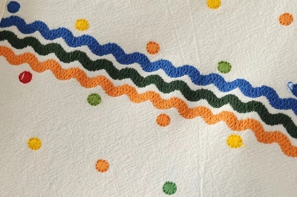 Γυναικεία casual μπλούζα σε ελεύθερο στυλ