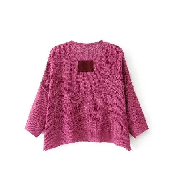 Γυναικείο πλεκτό πουλόβερ με βαθύ ντεκολτέ