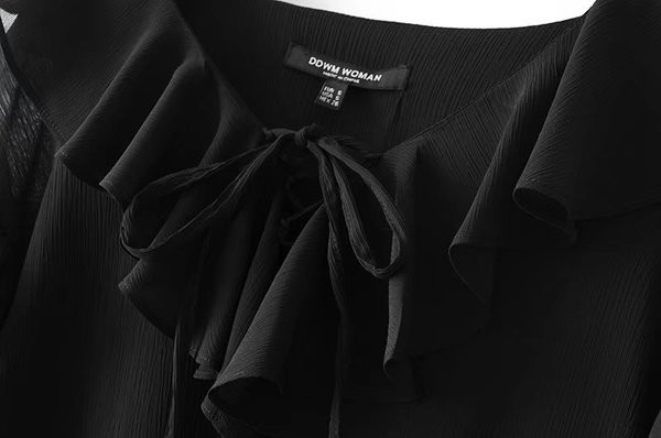 Γυναικεία μπλούζα με πέπλα