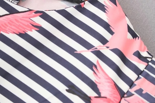 Καθημερινό γυναικείο αμάνικο με ριγωτές εικόνες