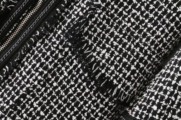 Κομψή γυναικεία μπλούζα με φερμουάρ κατάλληλη για το φθινόπωρο