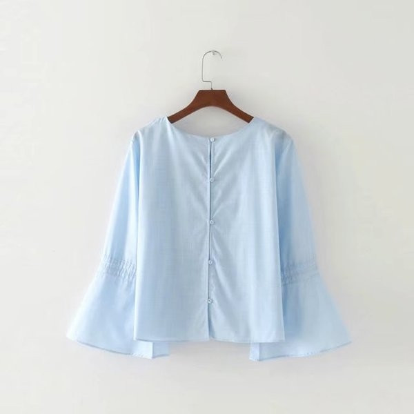 Αθλητική-κομψή γυναικεία μπλούζα με κομμένα μανίκια