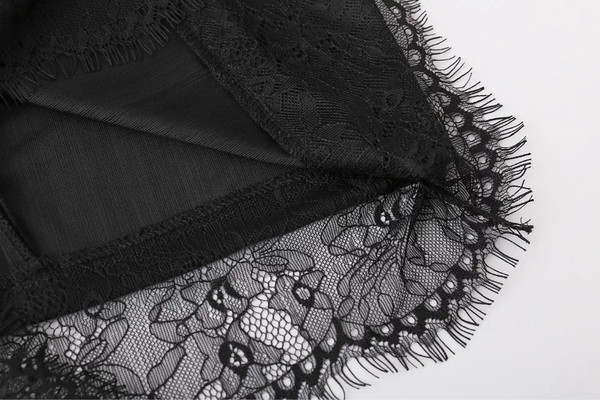 Αθλητική-κομψή γυναικέια μπλούζα με μαύρη δαντέλα