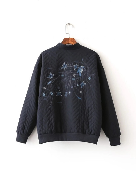 Αθλητικό γυναικείο μπουφάν σε σκούρο χρώμα με κεντήματα