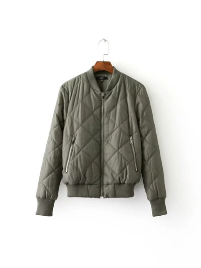 Γυναικείο μπουφάν για το φθινοπώρο και το χειμώνα σε διάφορα χρώματα