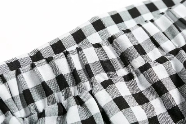 Σύγχρονο γυναικείο φόρεμα σε ένα ενδιαφέρον μοντέλο