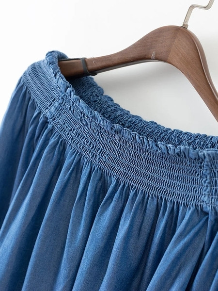 Γυναικεία μπλούζα με ελεύθερους ώμους 