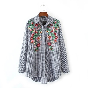 Πολύ κομψό γυναικείο πουκάμισο με δαντέλα