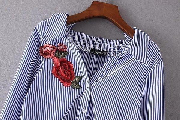 Πολύ κομψό γυναικείο πουκάμισο με δαντέλα