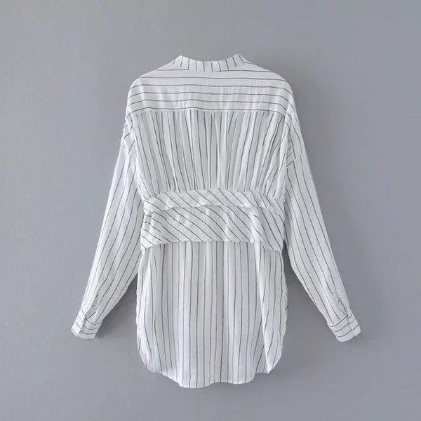 Μακρύ γυναικείο πουκάμισο με λευκό κορσέ